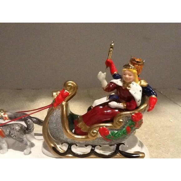 Dept 56 Snow Village - Snow Carnival King & Queen - Picture 5 of 8